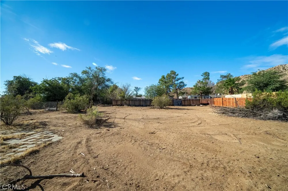 17837 Joshua Grove Avenue Lake Los Angeles, CA 93591