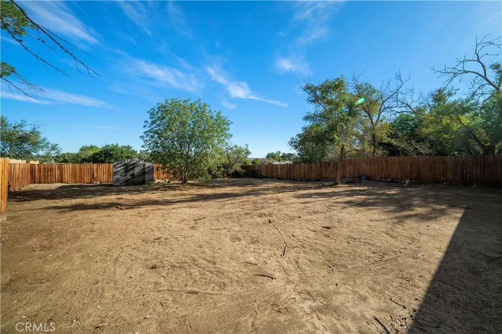 17837 Joshua Grove Avenue Lake Los Angeles, CA 93591