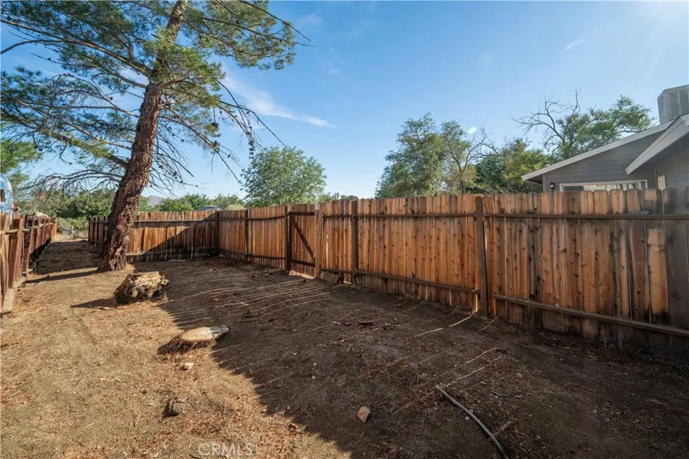 17837 Joshua Grove Avenue Lake Los Angeles, CA 93591