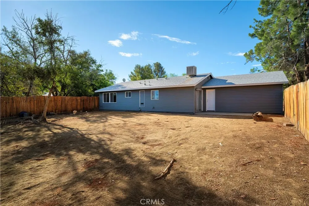 17837 Joshua Grove Avenue Lake Los Angeles, CA 93591