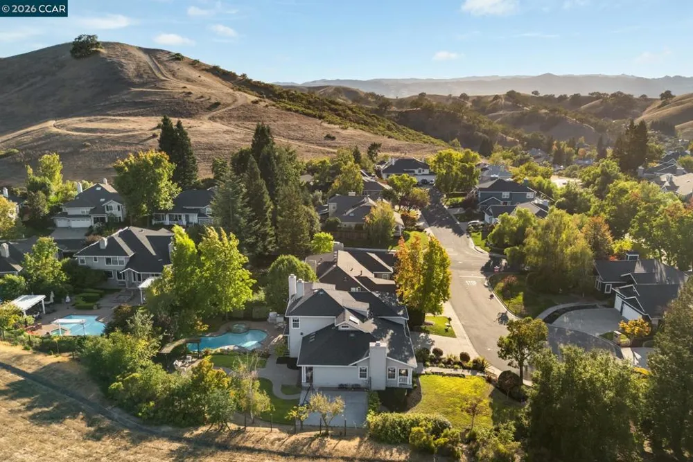 7 Eastward Ln Danville, CA 94506