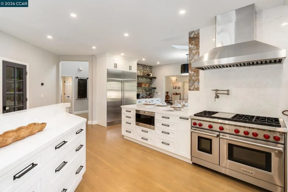 7 Eastward Ln Danville, CA 94506