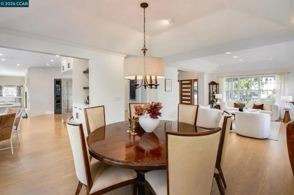 7 Eastward Ln Danville, CA 94506