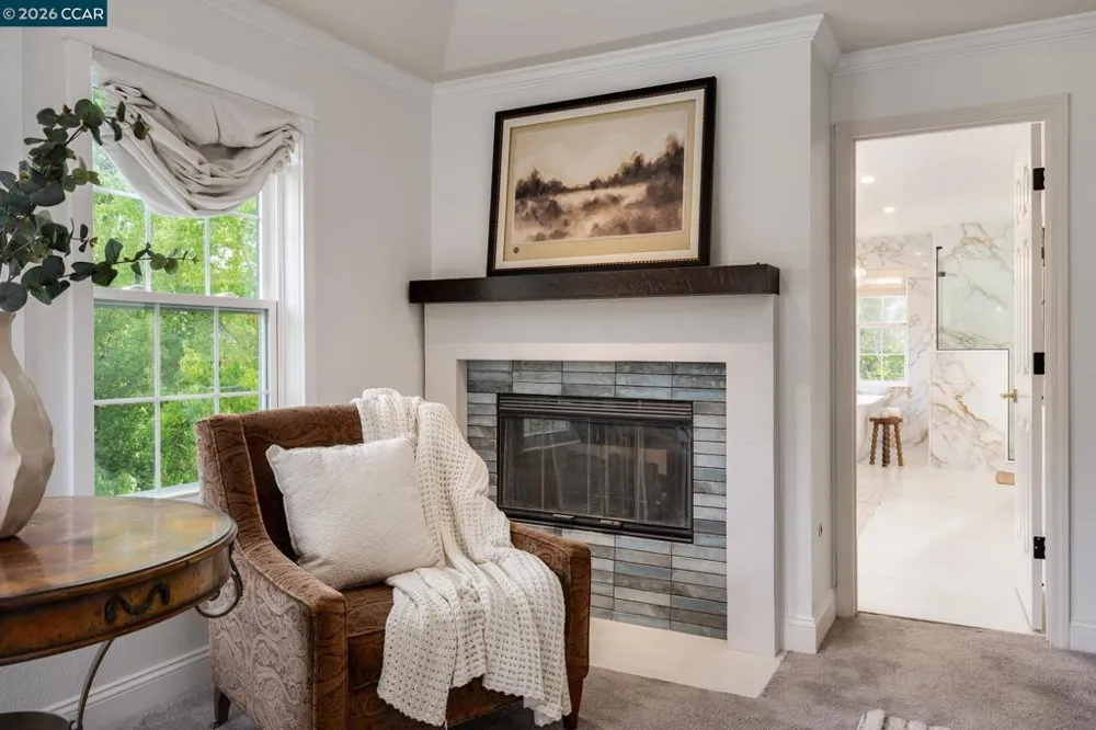 7 Eastward Ln Danville, CA 94506