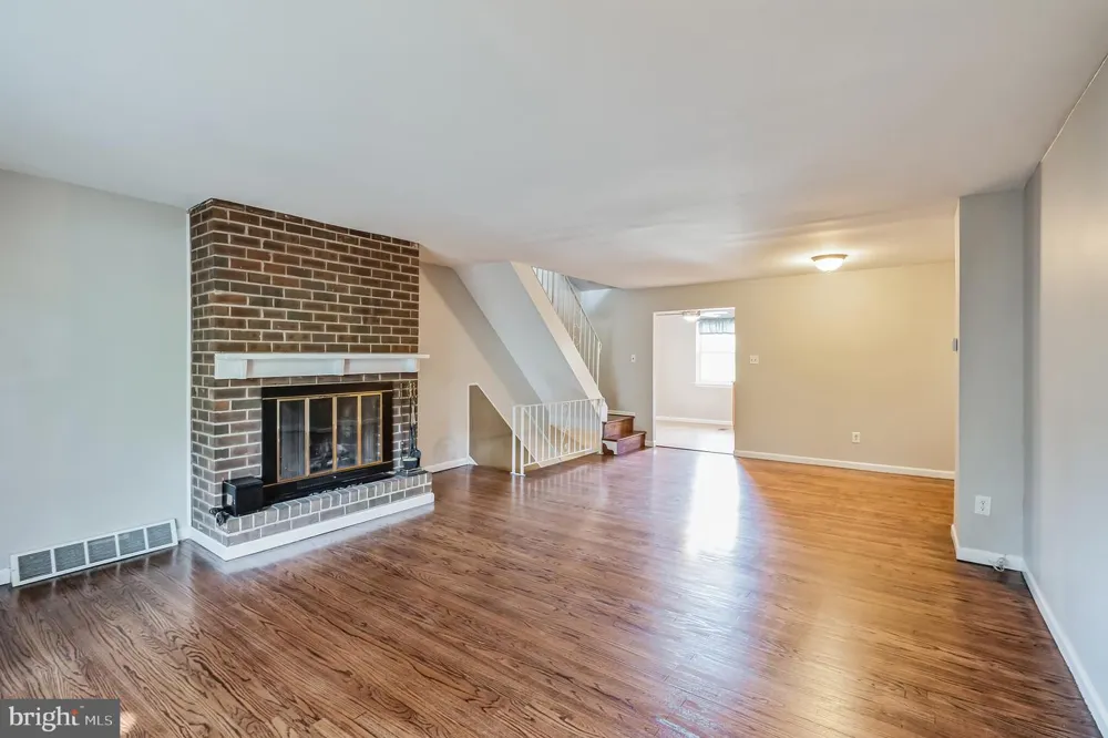 127 SUTCLIFFE LANE Conshohocken, PA 19428