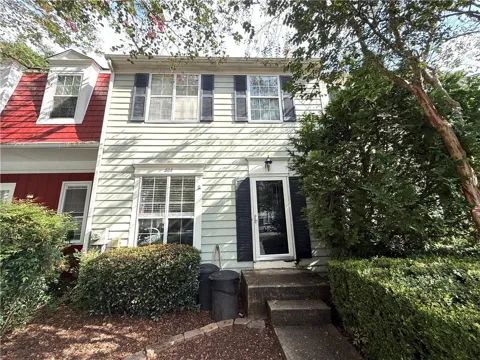 805 Wedgewood Way