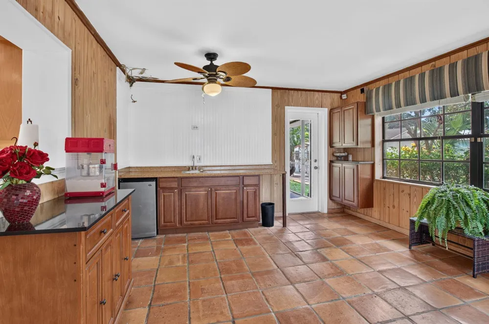 4746 Canal Drive Lake Worth, FL 33463