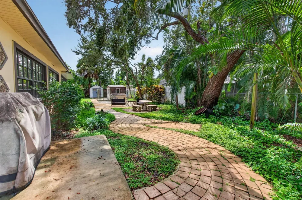 4746 Canal Drive Lake Worth, FL 33463