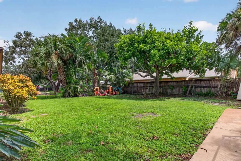 4746 Canal Drive Lake Worth, FL 33463