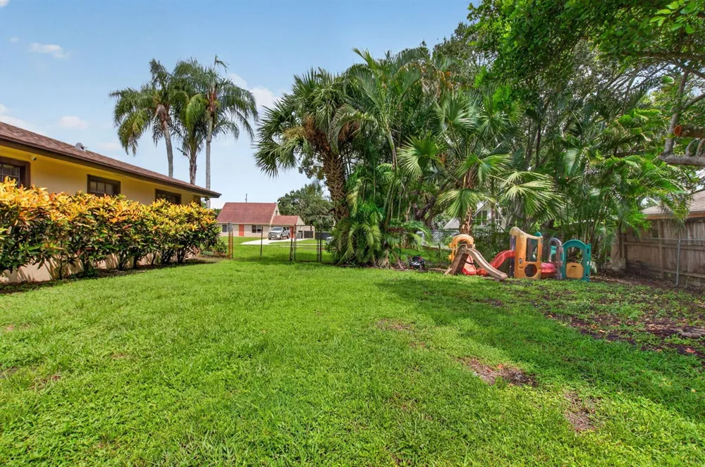 4746 Canal Drive Lake Worth, FL 33463