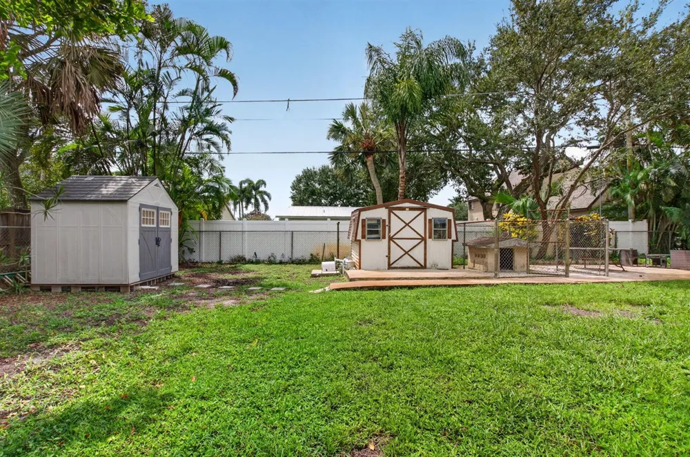4746 Canal Drive Lake Worth, FL 33463