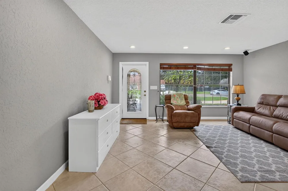 4746 Canal Drive Lake Worth, FL 33463