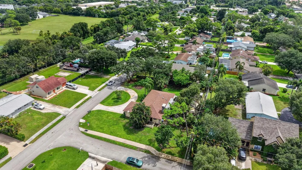 4746 Canal Drive Lake Worth, FL 33463