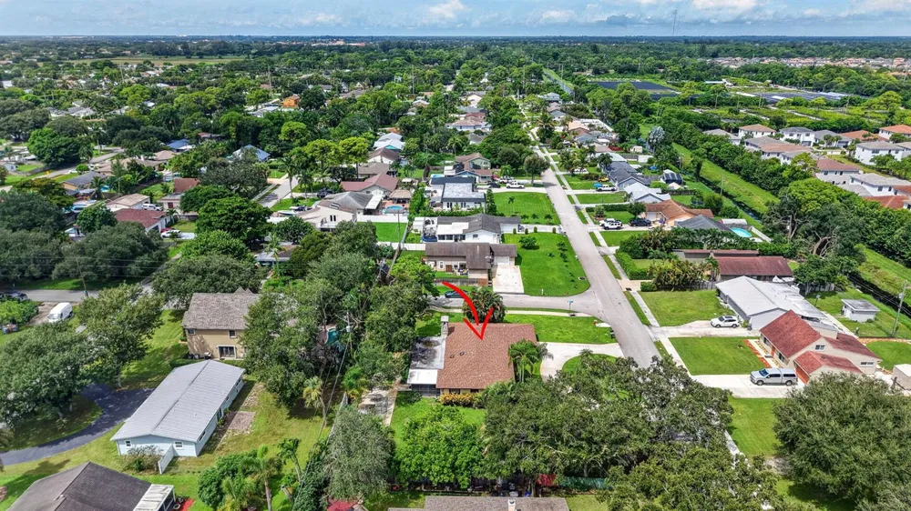 4746 Canal Drive Lake Worth, FL 33463
