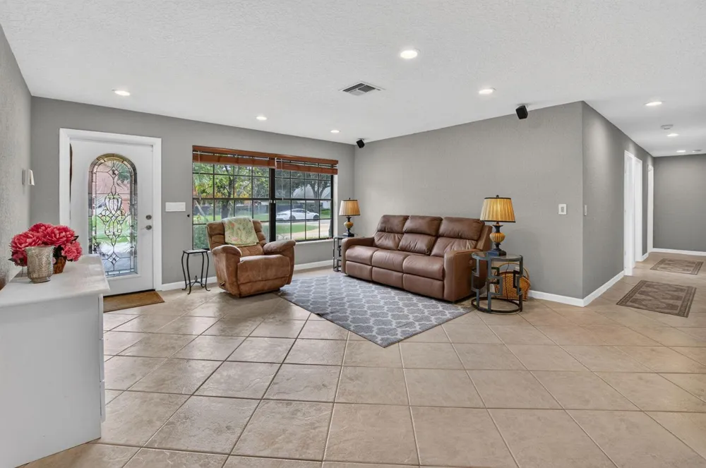 4746 Canal Drive Lake Worth, FL 33463
