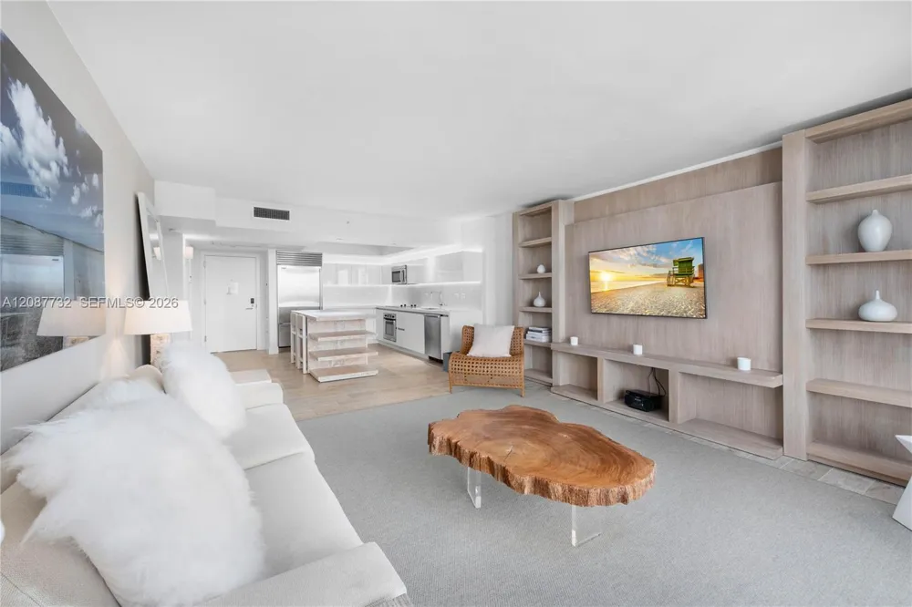 102 24th St #1531 Miami Beach, FL 33139