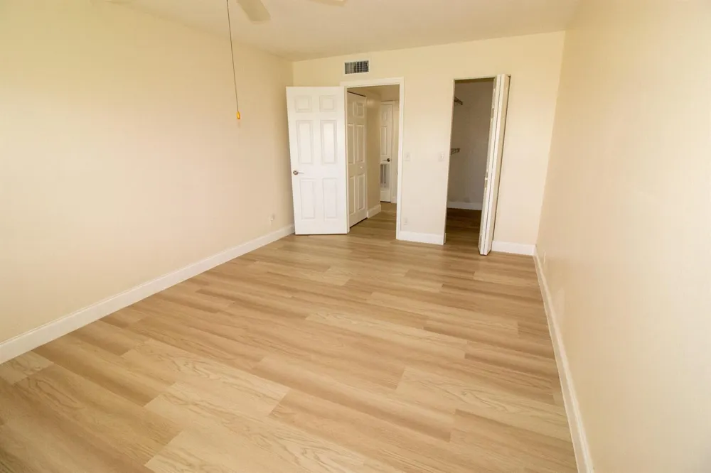 10100 NW 30th Court #107 Sunrise, FL 33322