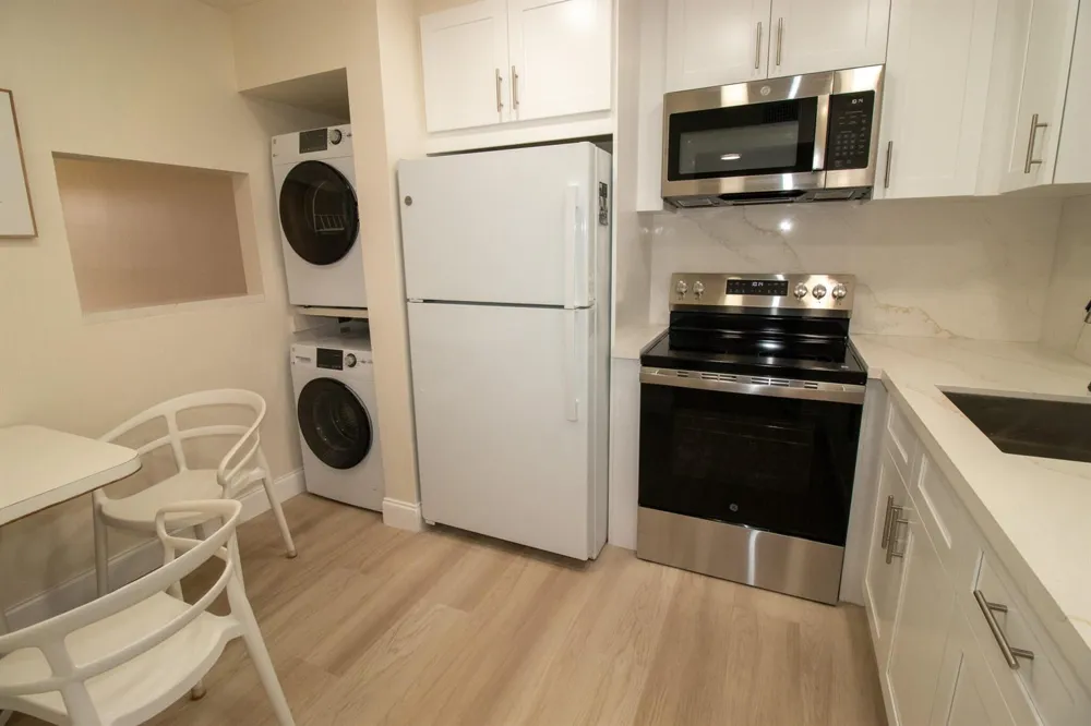 10100 NW 30th Court #107 Sunrise, FL 33322