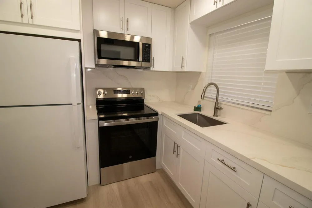 10100 NW 30th Court #107 Sunrise, FL 33322
