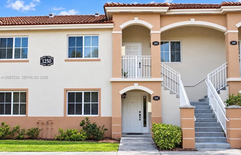 1250 SE 28th Ct #204 Homestead, FL 33035