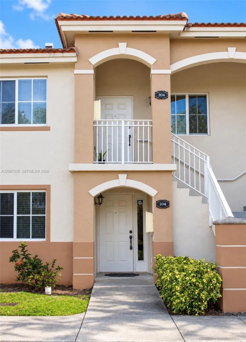 1250 SE 28th Ct #204 Homestead, FL 33035