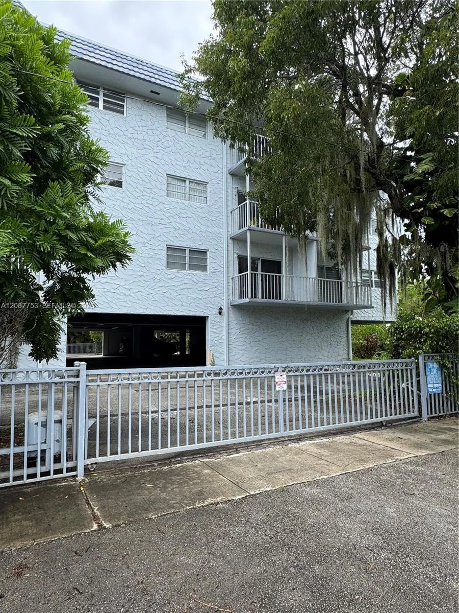 12290 NE 11th Ct #101 North Miami, FL 33161