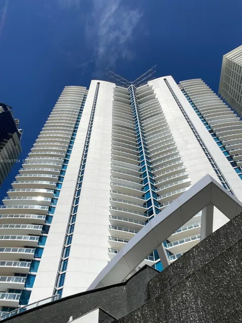 17001 Collins Ave #1102