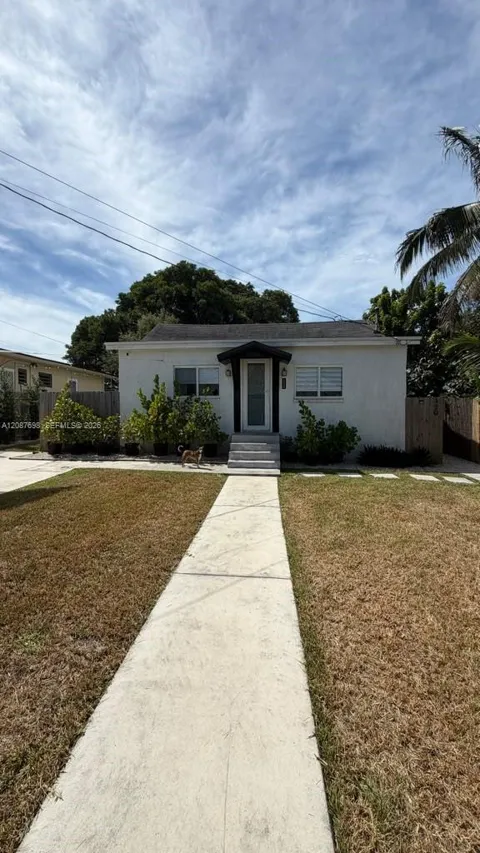 122 NW 51st St #122