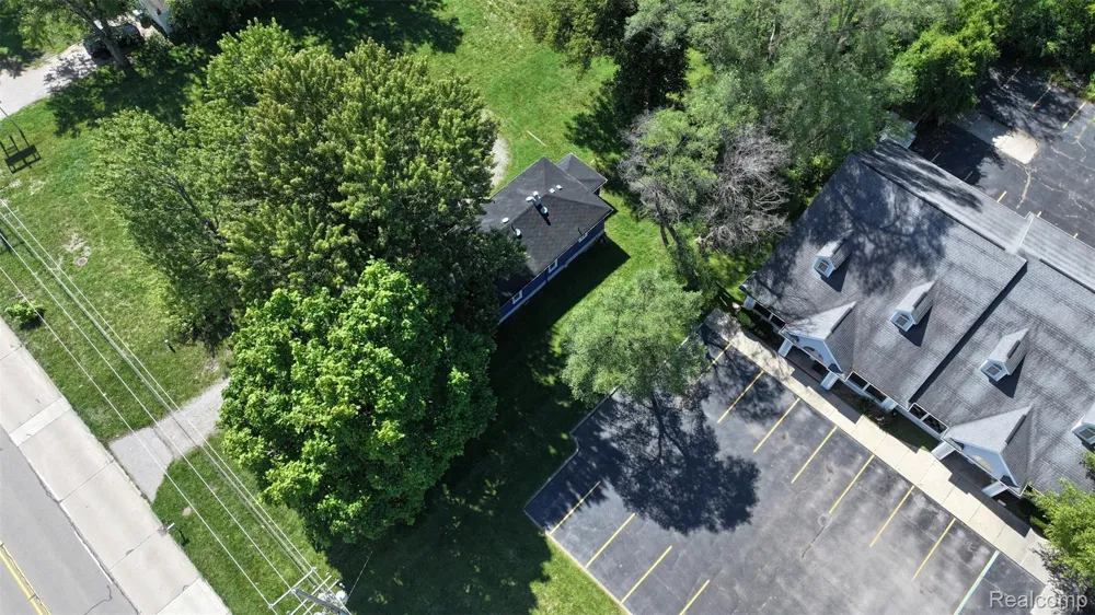 1192 S Belsay Road Burton City, MI 48509