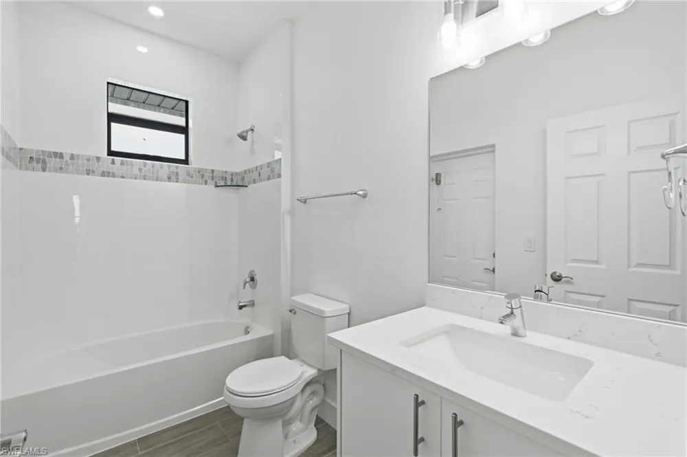 1431 NW 17th Avenue Cape Coral, FL 33993