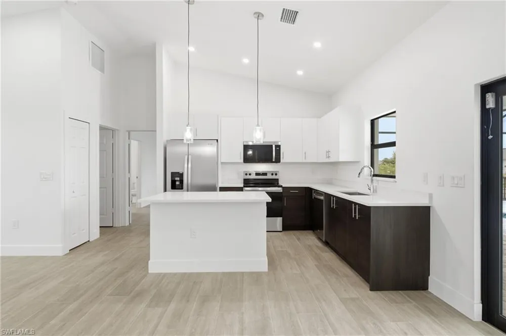 1431 NW 17th Avenue Cape Coral, FL 33993
