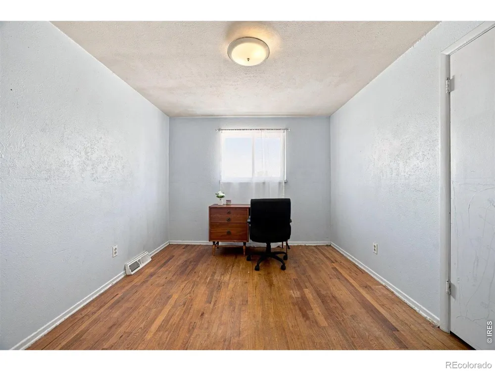 8290 Louise Drive Denver, CO 80221