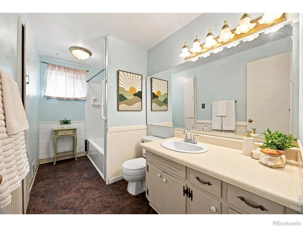 8290 Louise Drive Denver, CO 80221