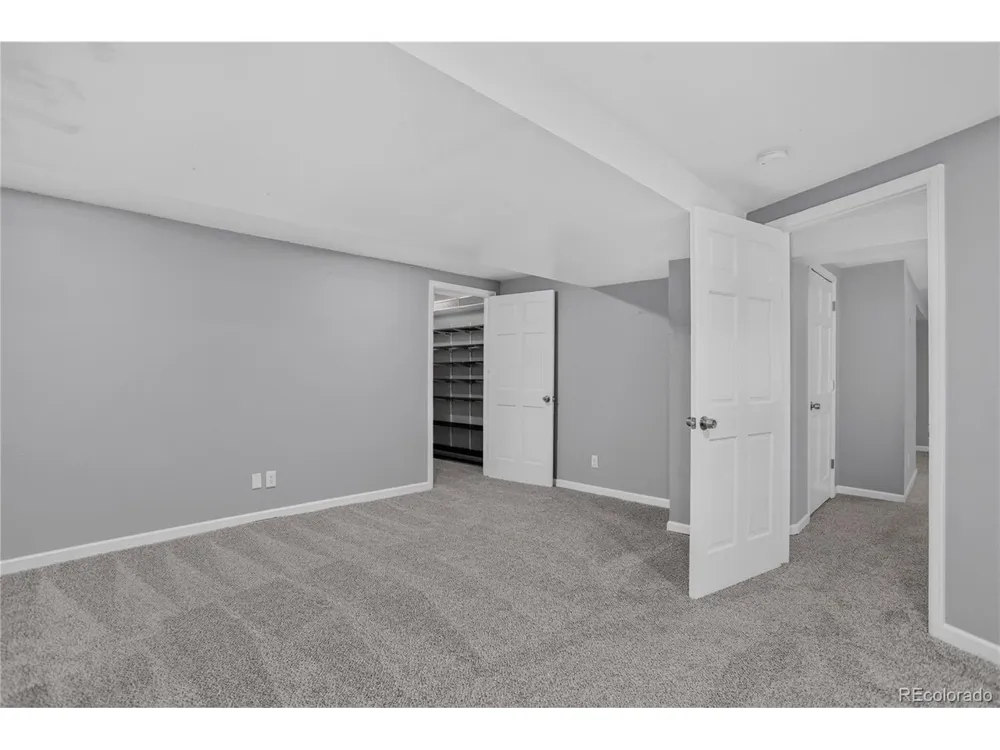 9419 Yale Lane Highlands Ranch, CO 80130