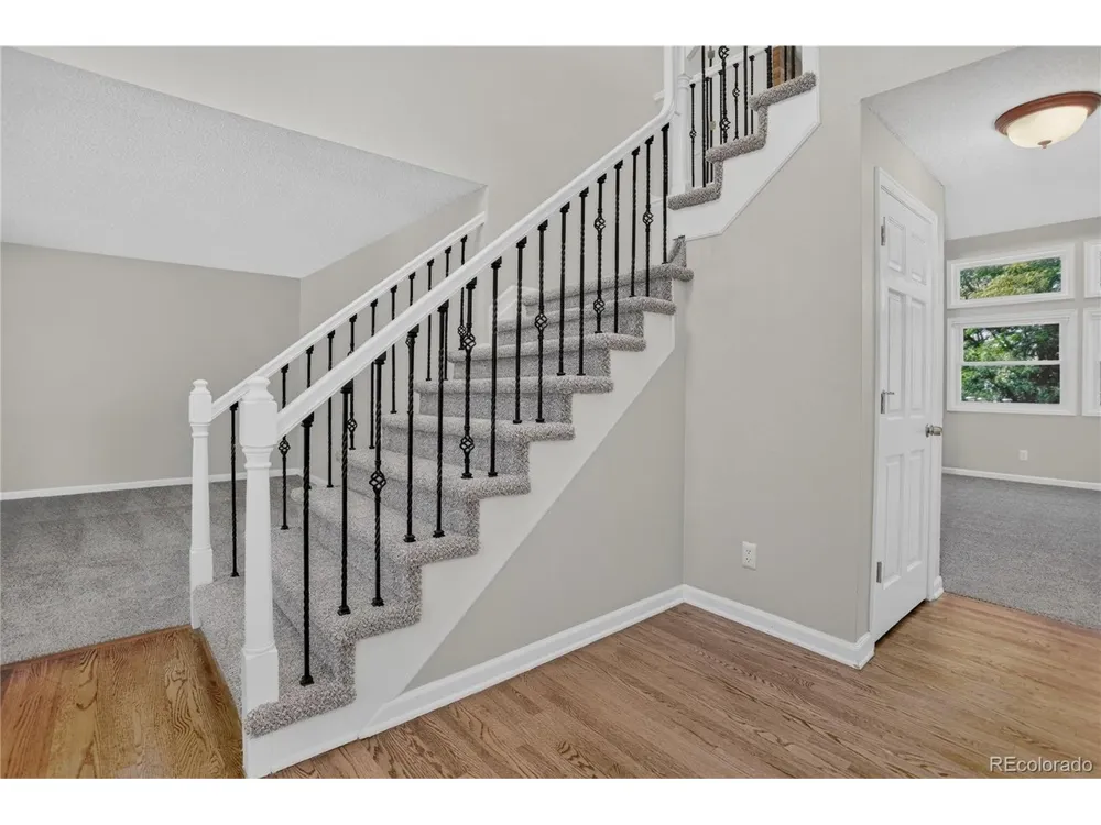 9419 Yale Lane Highlands Ranch, CO 80130