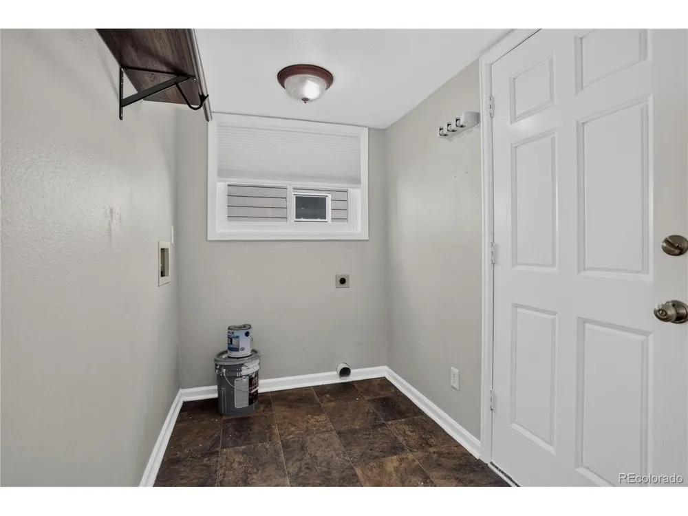 9419 Yale Lane Highlands Ranch, CO 80130