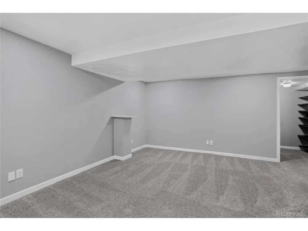 9419 Yale Lane Highlands Ranch, CO 80130