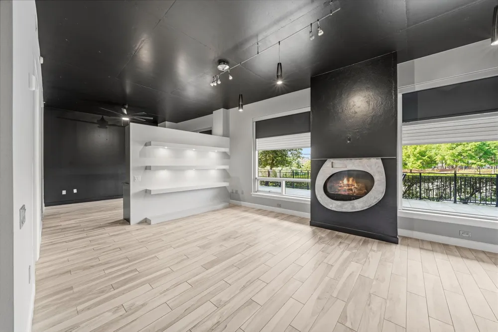 3 Waterway Court #1B The Woodlands, TX 77380