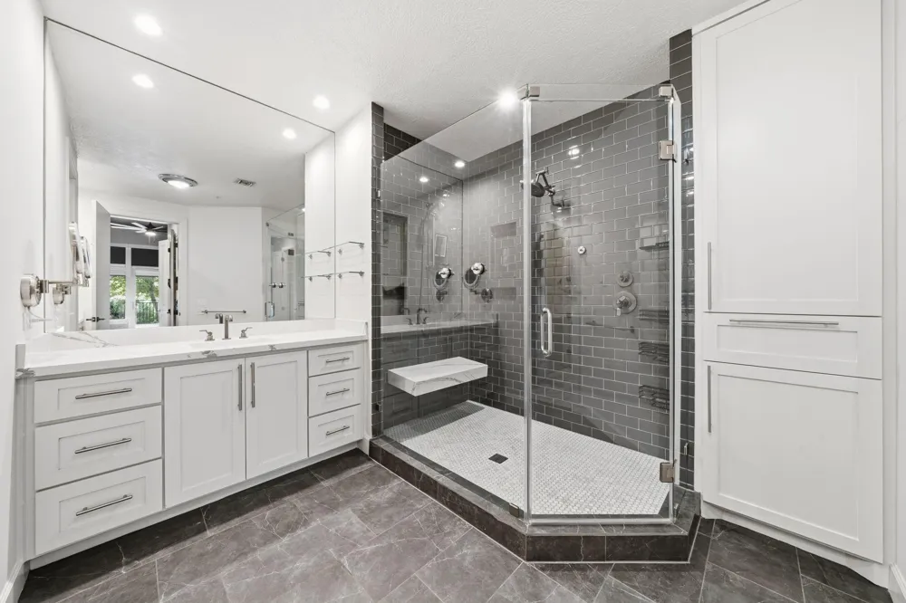 3 Waterway Court #1B The Woodlands, TX 77380