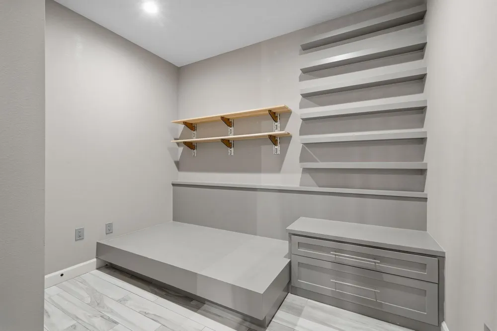 3 Waterway Court #1B The Woodlands, TX 77380