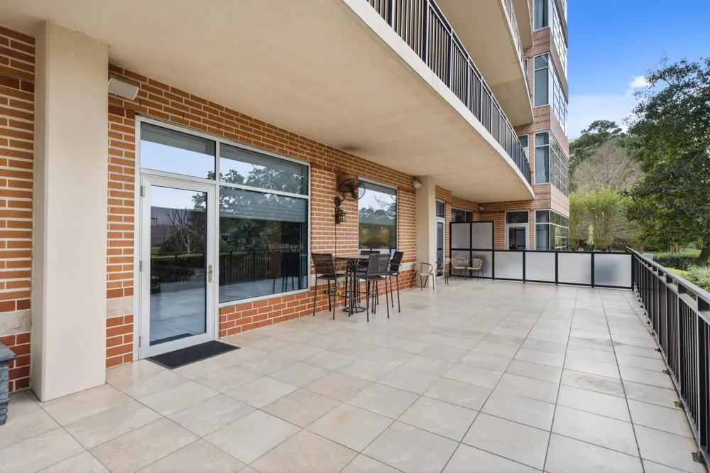 3 Waterway Court #1B The Woodlands, TX 77380
