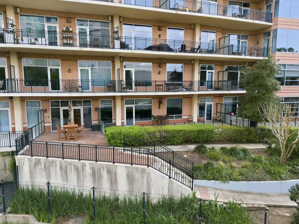 3 Waterway Court #1B The Woodlands, TX 77380
