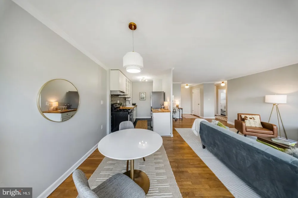 1300 ARLINGTON RIDGE #708 Arlington, VA 22202