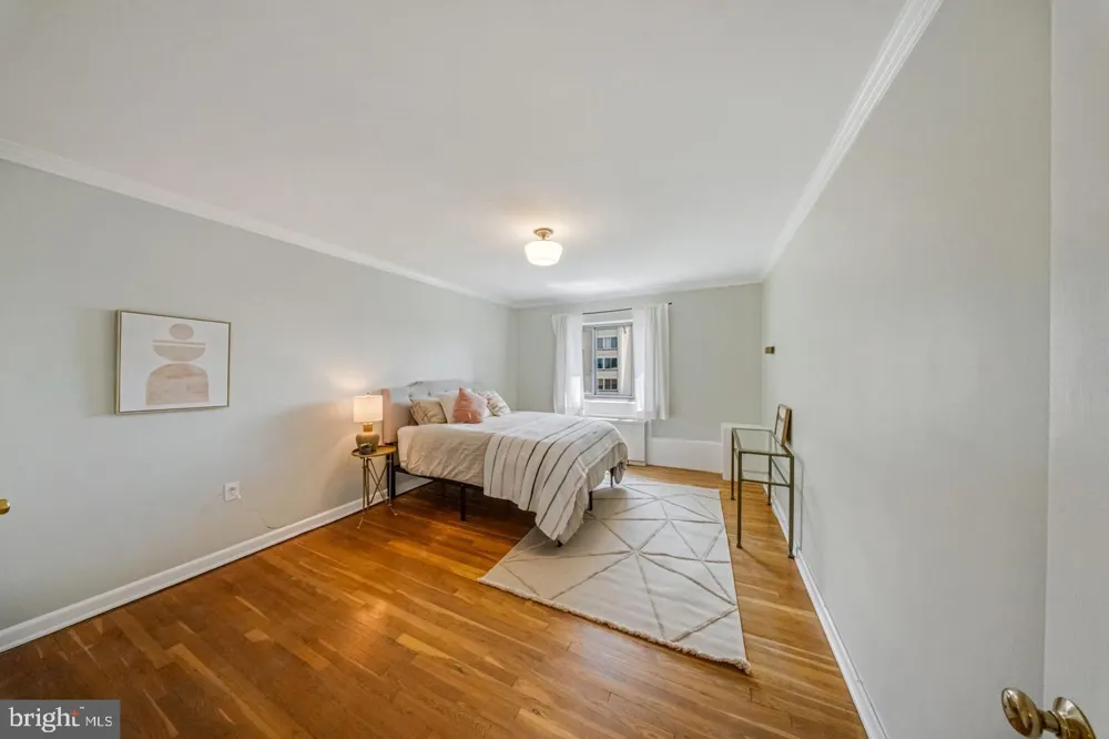 1300 ARLINGTON RIDGE #708 Arlington, VA 22202