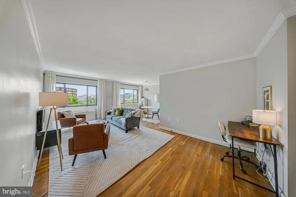 1300 ARLINGTON RIDGE #708 Arlington, VA 22202