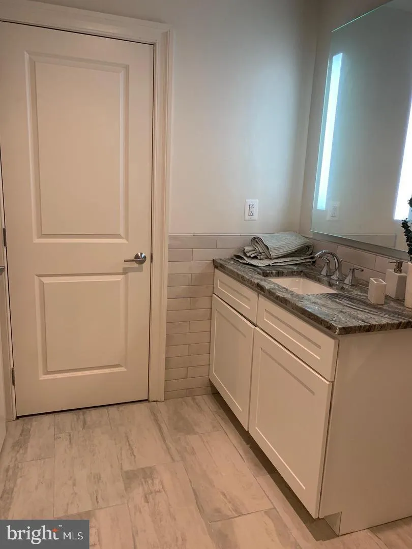 2130 ARCH STREET #212 Philadelphia, PA 19103