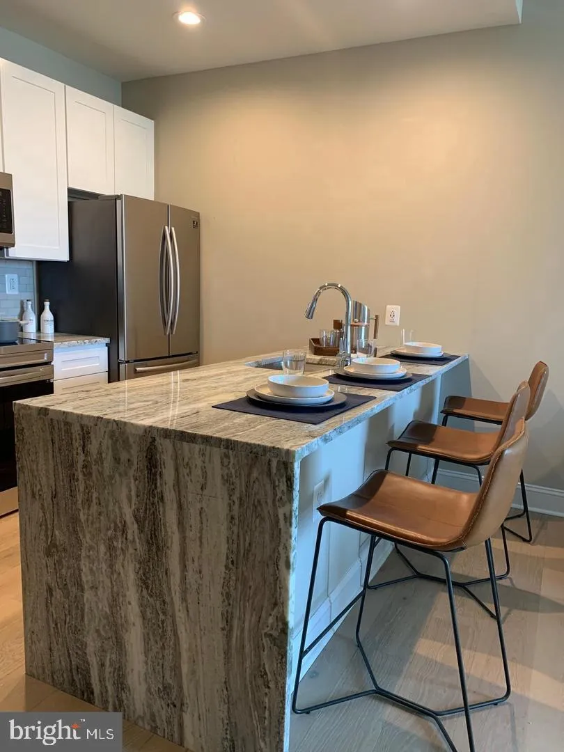 2130 ARCH STREET #212 Philadelphia, PA 19103