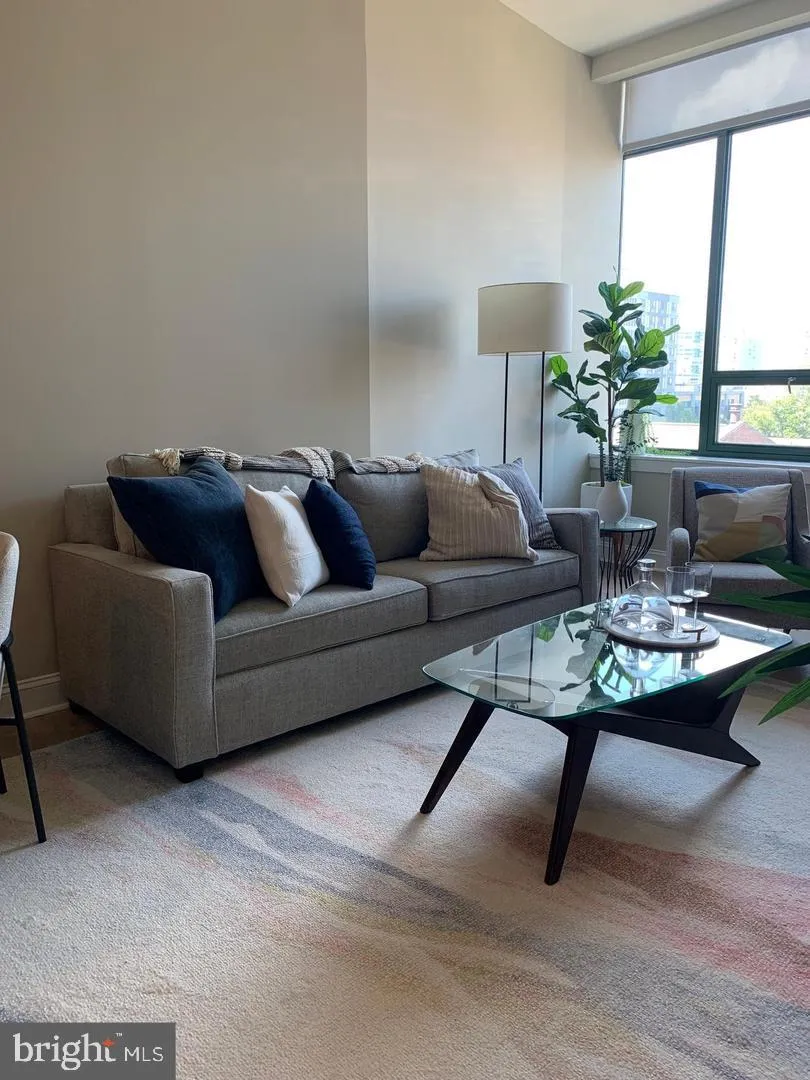 2130 ARCH STREET #212 Philadelphia, PA 19103