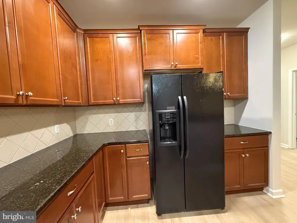 407 CARSON TERRACE Huntingdon Valley, PA 19006