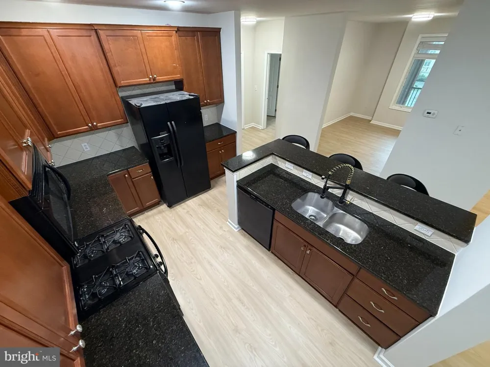 407 CARSON TERRACE Huntingdon Valley, PA 19006